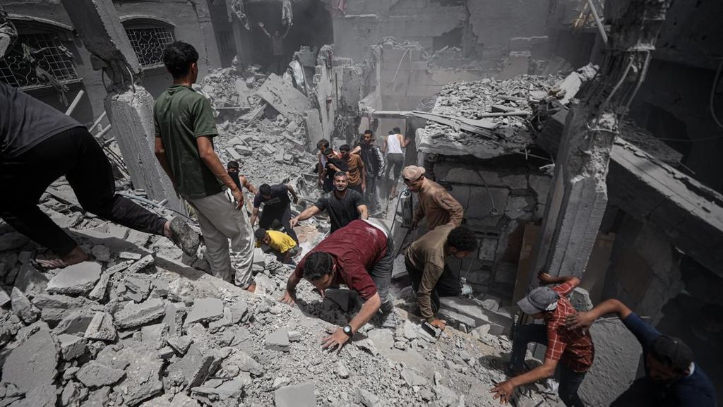 Israel Terus Serang Gaza, 62 Orang Tewas dalam Sehari